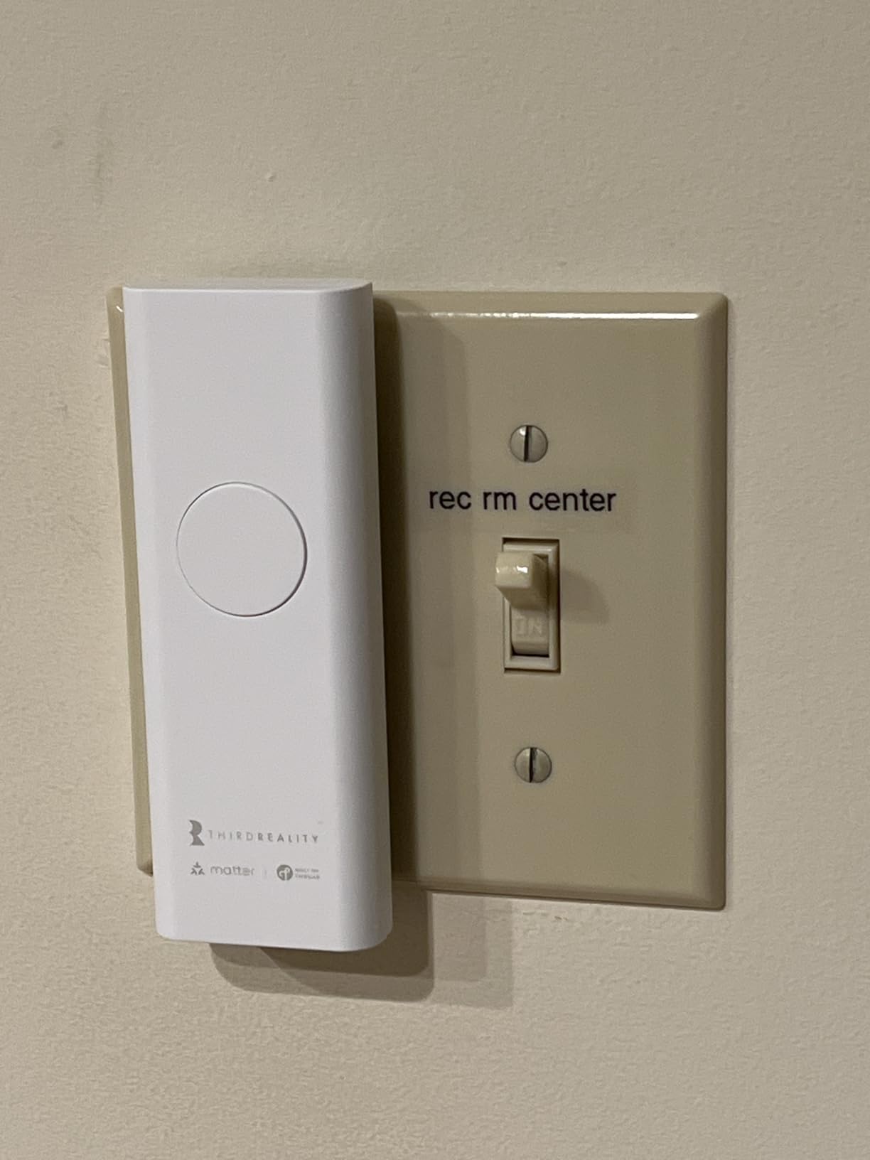 THIRDREALITY Smart Switch MT1, Matter Over Thread, Retrofit for Toggle/Rocker Switches, No Wiring Needed, Requires Thread Border Router, Works with Apple, SmartThings, Google, Home Assistant customer photo 1