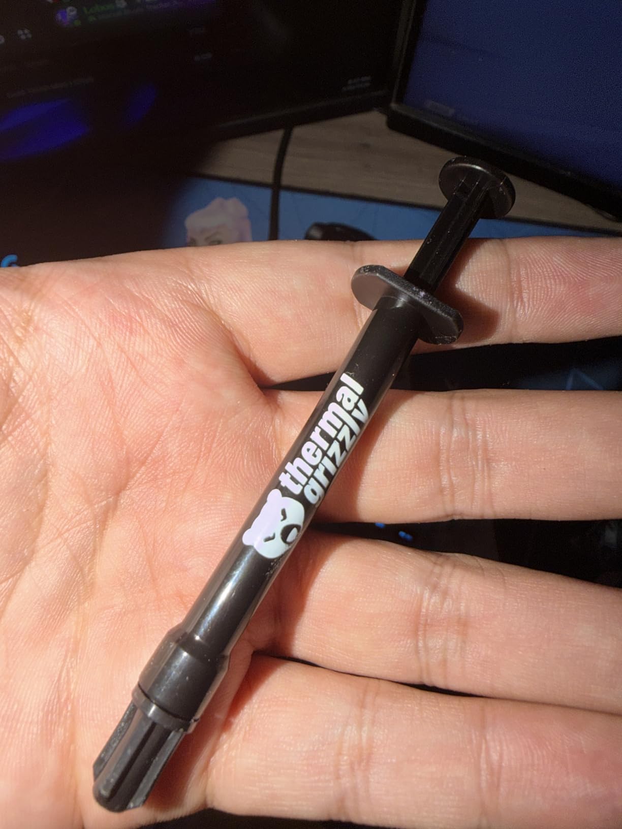 Thermal Grizzly Kryonaut Extreme - 2 Gram + 12 Cleaning Wipes - Extremely High Performance Thermal Paste customer photo 1