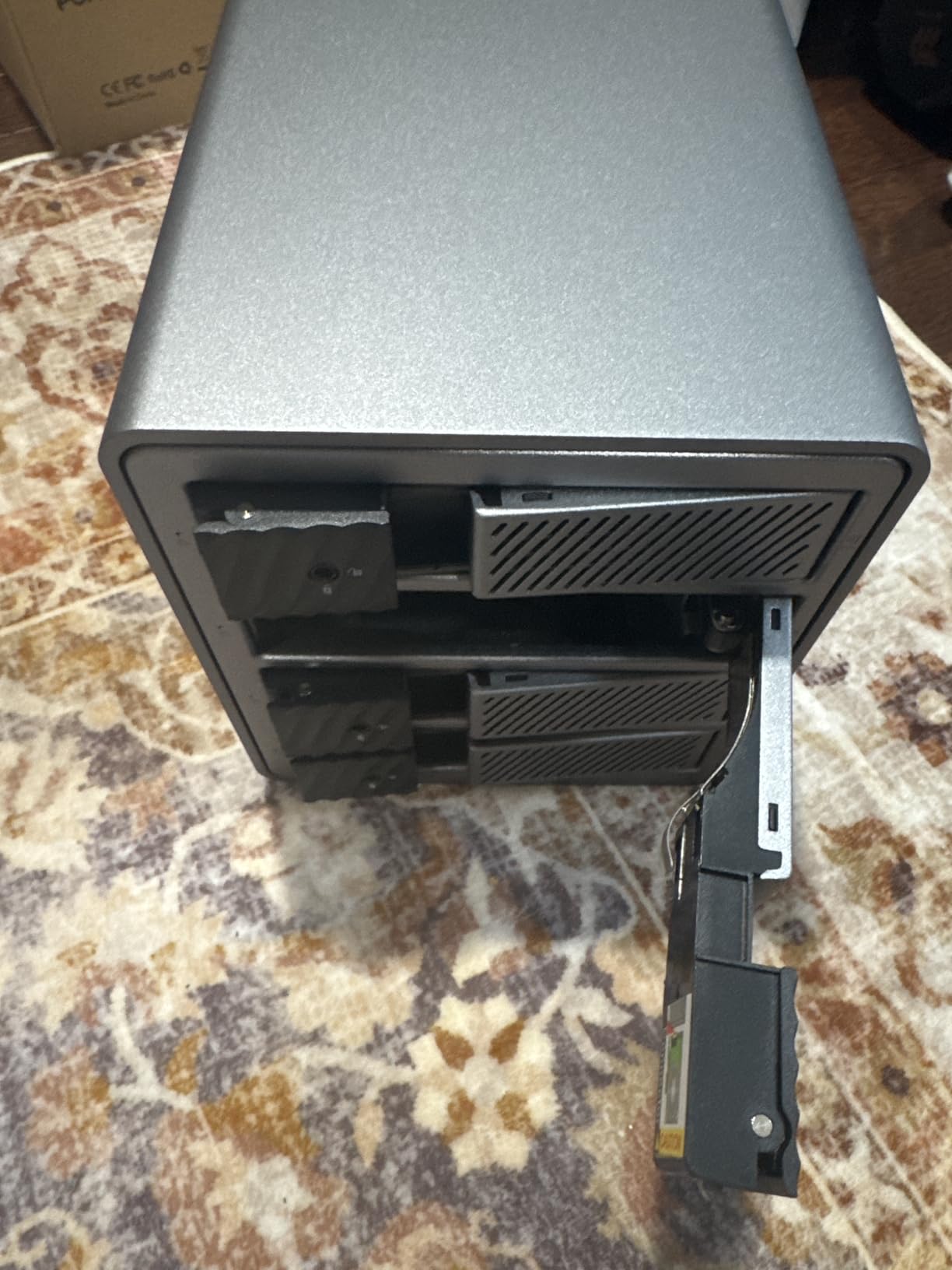 ORICO 4 Bay Raid Hard Drive Enclosure Support 8 RAID Modes for 3.5inch HDD Max up to 88TB for External Direct Attached Storage, Efficient Expansion Backup(Alluminum Alloy)-9848RU3 customer photo 2