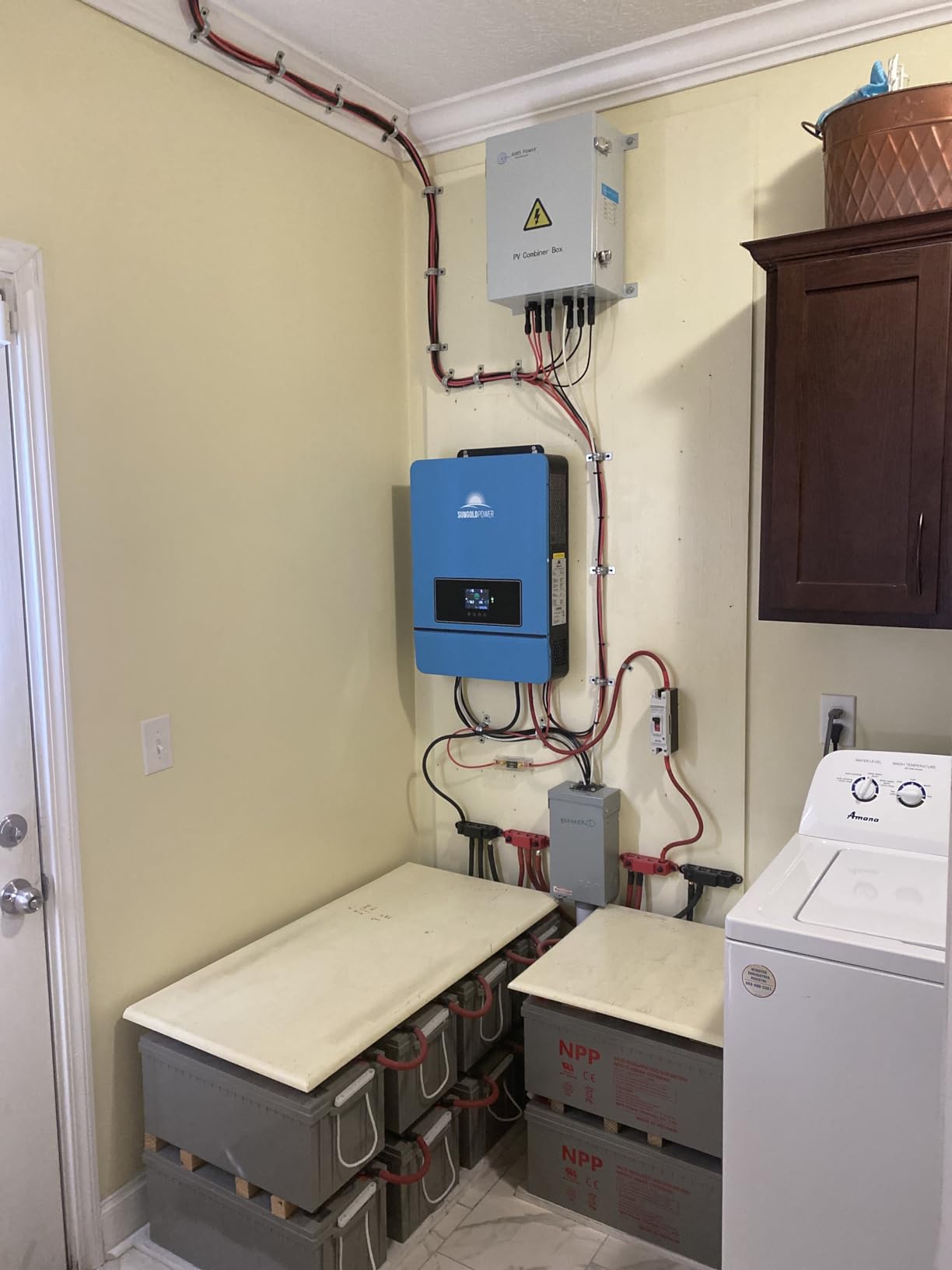 SUNGOLDPOWER 10000W DC 48V UL1741 Solar Inverter, Split Phase, Built-in 2 MPPT Solar Controllers, Max. 200A Battery Charging, AC Input/Output 120V/240V(settable) Inverter Charger(Support Parallel & COMM) customer photo 2
