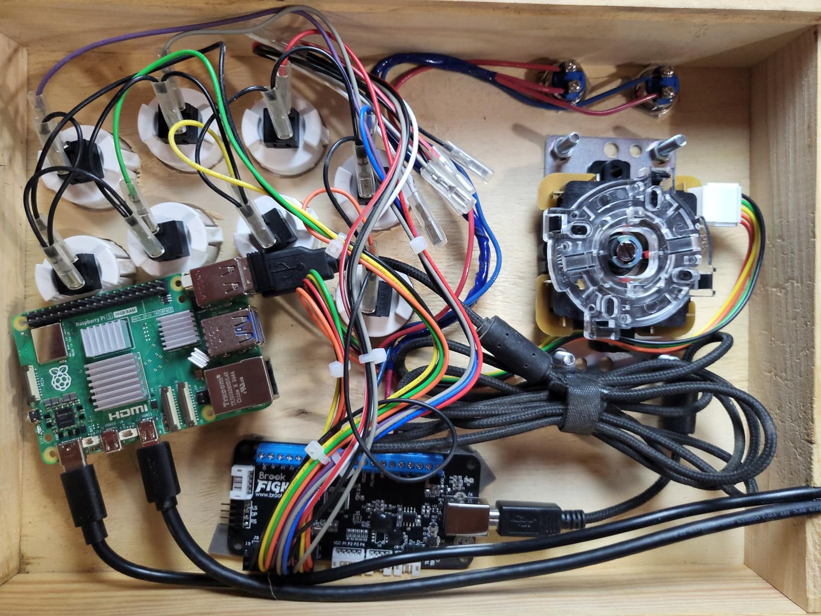 RasTech Raspberry Pi 5 Kit 16GB RAM with 27W PD Power Supply 5.1V5A, Heat Sinks and Raspberry Pi 5 16GB Board Included customer photo 2