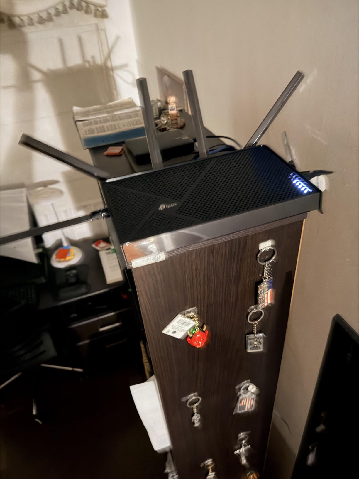 TP-Link Tri-Band BE9700 WiFi 7 Router (Archer BE600) | 10G Port, 2.5G Port, 3x 2.5G LAN, 320MHz Channel, Covers up to 2,600 sq. ft., 120 Devices, VPN, HomeShield Security customer photo 1