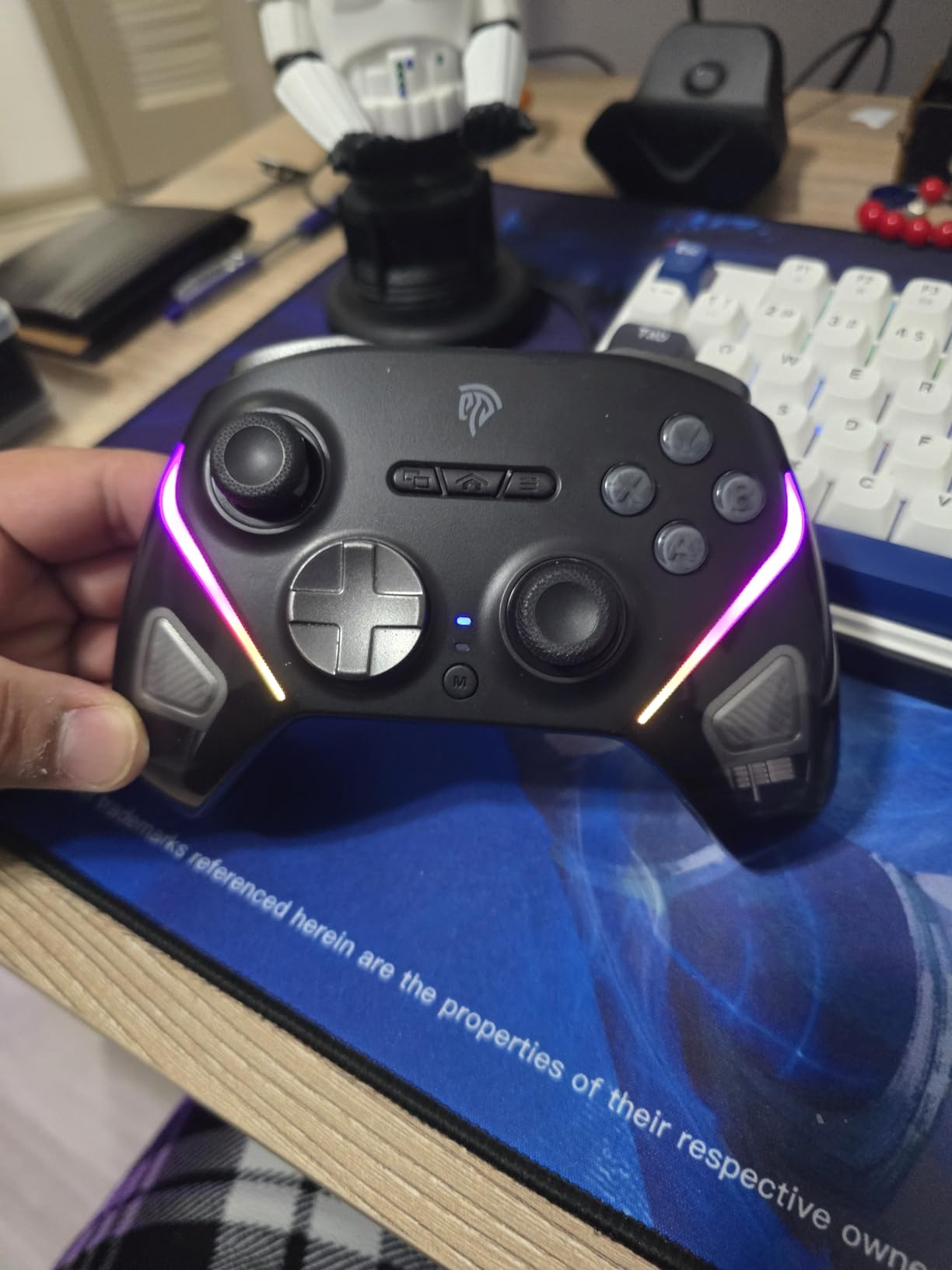 EasySMX D10 Wireless Game Controller, TMR Anti-Drift Joysticks, Black | Dual-Mode Triggers, Mechanical Buttons, 1000Hz Polling, RGB Lighting, for PC/Switch/Switch2/iOS/Android, with Charging Dock customer photo 1