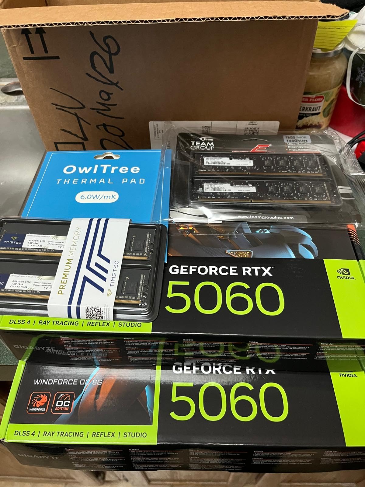 GIGABYTE GeForce RTX 5060 WINDFORCE OC 8G Graphics Card, 8GB 128-bit GDDR7, PCIe 5.0, DisplayPort & HDMI, GV-N5060WF2OC-8GD customer photo 1