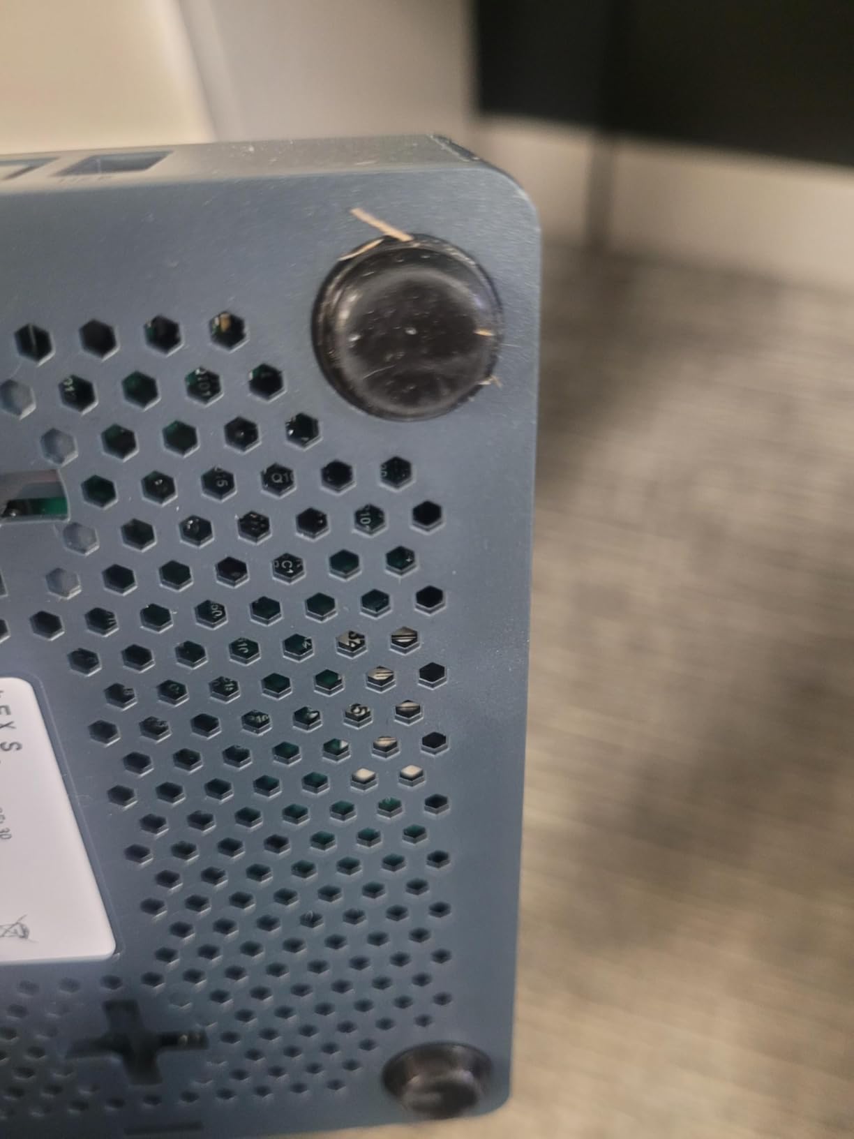 MikroTik hEX S (2025) E60iUGS - Compact, affordable wired router featuring a 2.5G SFP port, 5x Gigabit Ethernet, PoE out, USB, and a fast dual-core CPU customer photo 2