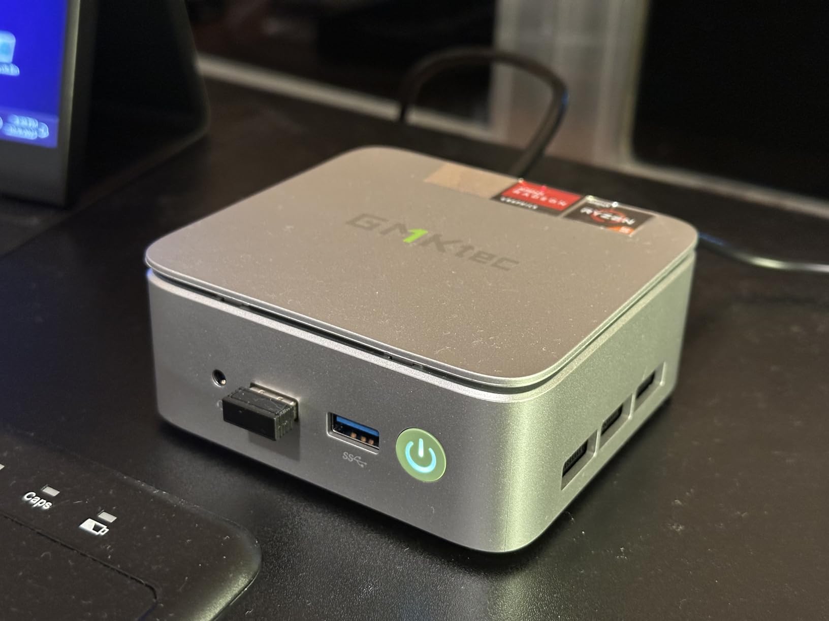 GMKtec Mini PC Ryzen 5 3500U 16GB RAM 512 SSD Office Home Business Computer | Turbo 3.7GHz, HTPC Proxmox, 2.5GbE LAN, Triple 4K Display, HDMI 2.1, WiFi, BT, USB-C, DP customer photo 1