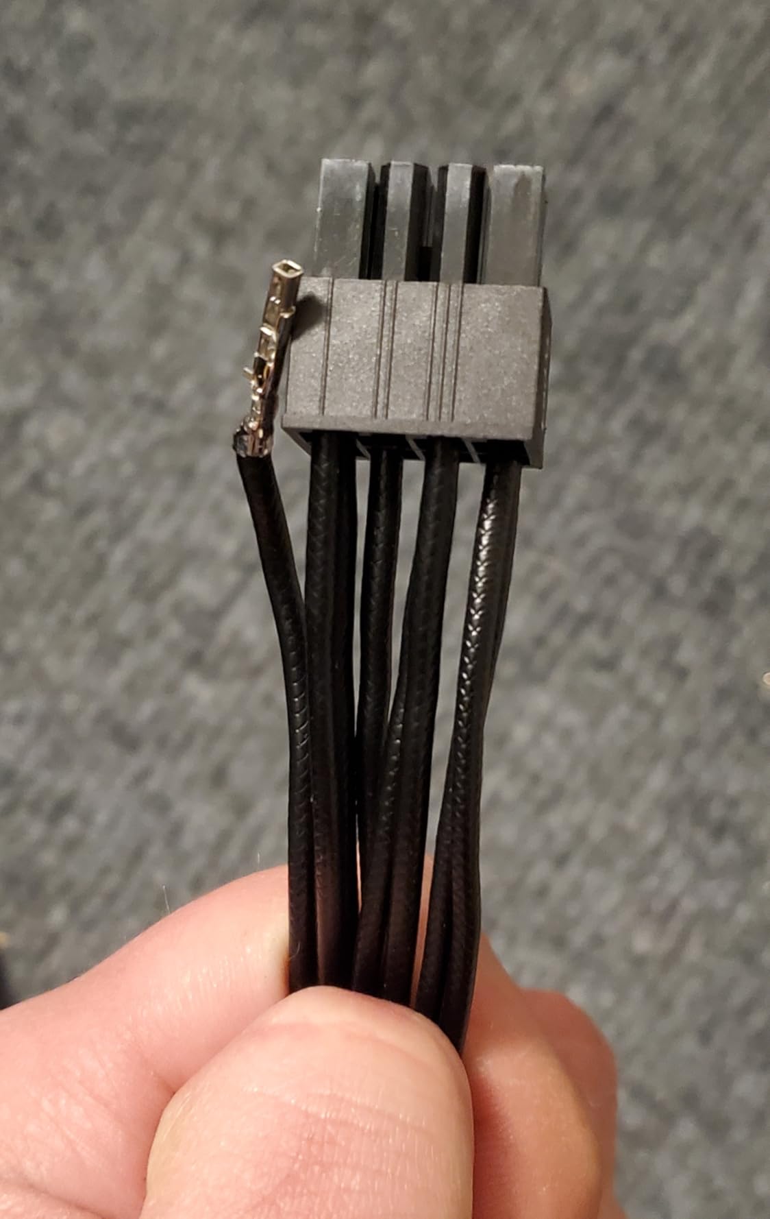 CORSAIR RM850x ATX 3.1 PCIe 5.1 Ready Fully Modular 850W Power Supply - Low-Noise, Cybenetics Gold Efficiency, Native 12V-2x6 Connector - Black customer photo 2