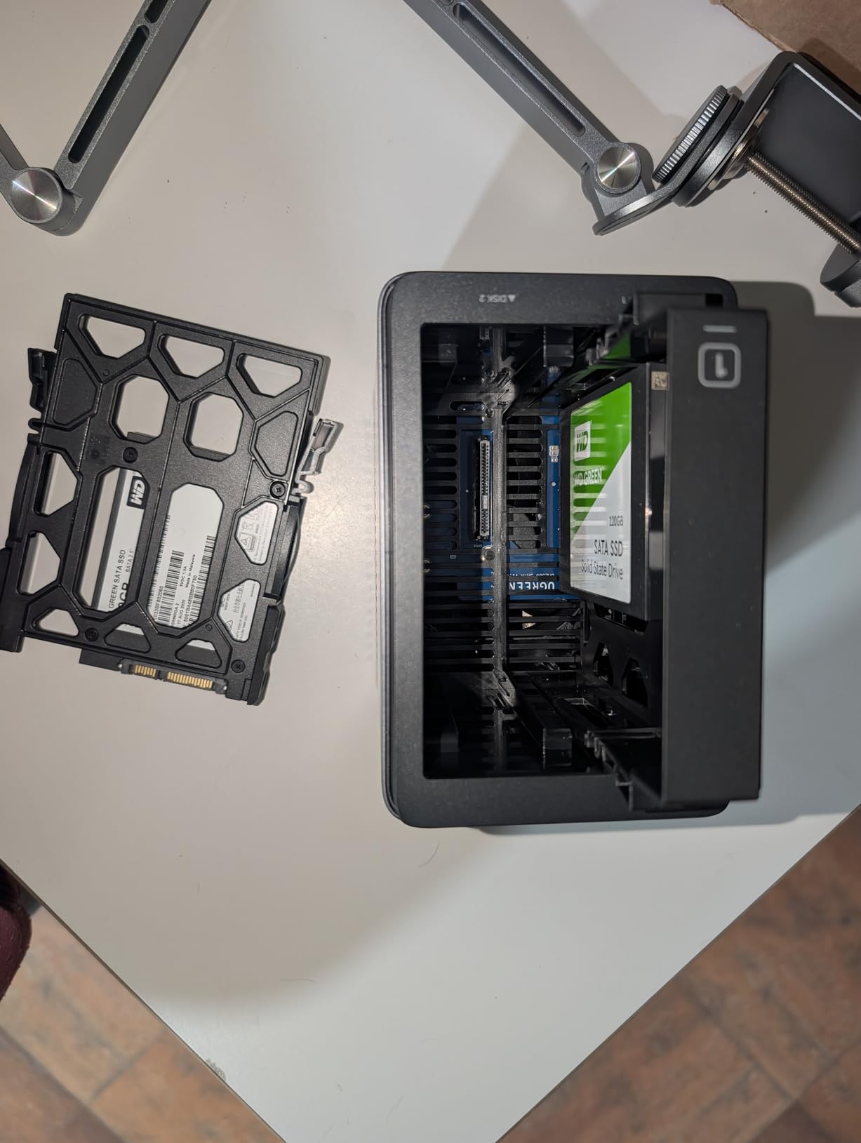 UGREEN NAS DH2300 2-Bay for Beginners & Personal Users, Phone Backup | AI Album, Private Cloud/Remote Access, File Sharing, Multi-Device Backup, Home Entertainment, 4GB RAM on Board (Diskless) customer photo 2