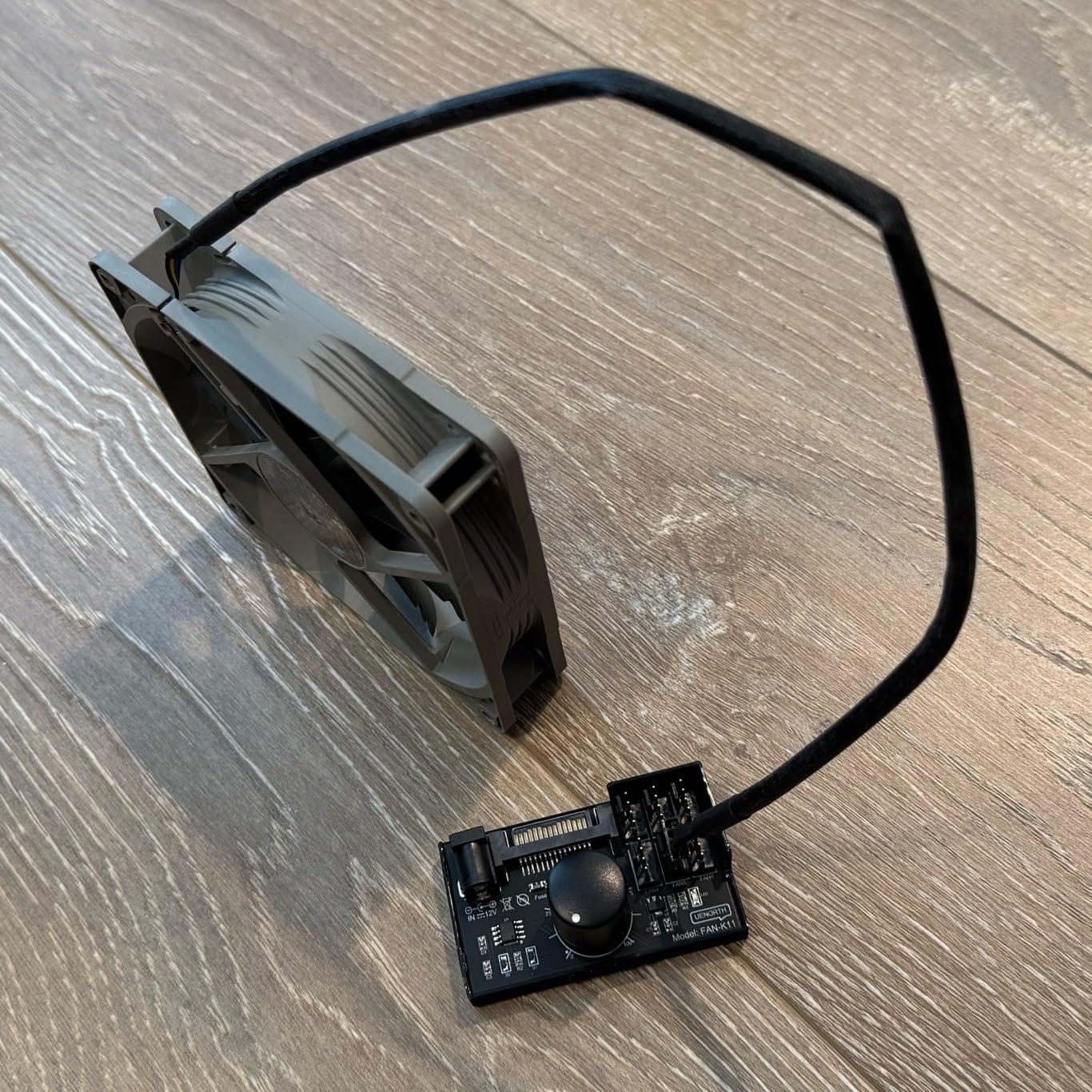 4 Pin PWM Fan Controller Hub, 6-Port SATA/DC Powered 12V Fan Speed Regulator, Max 60W for PC Case, CPU, and Server Cooling customer photo 2