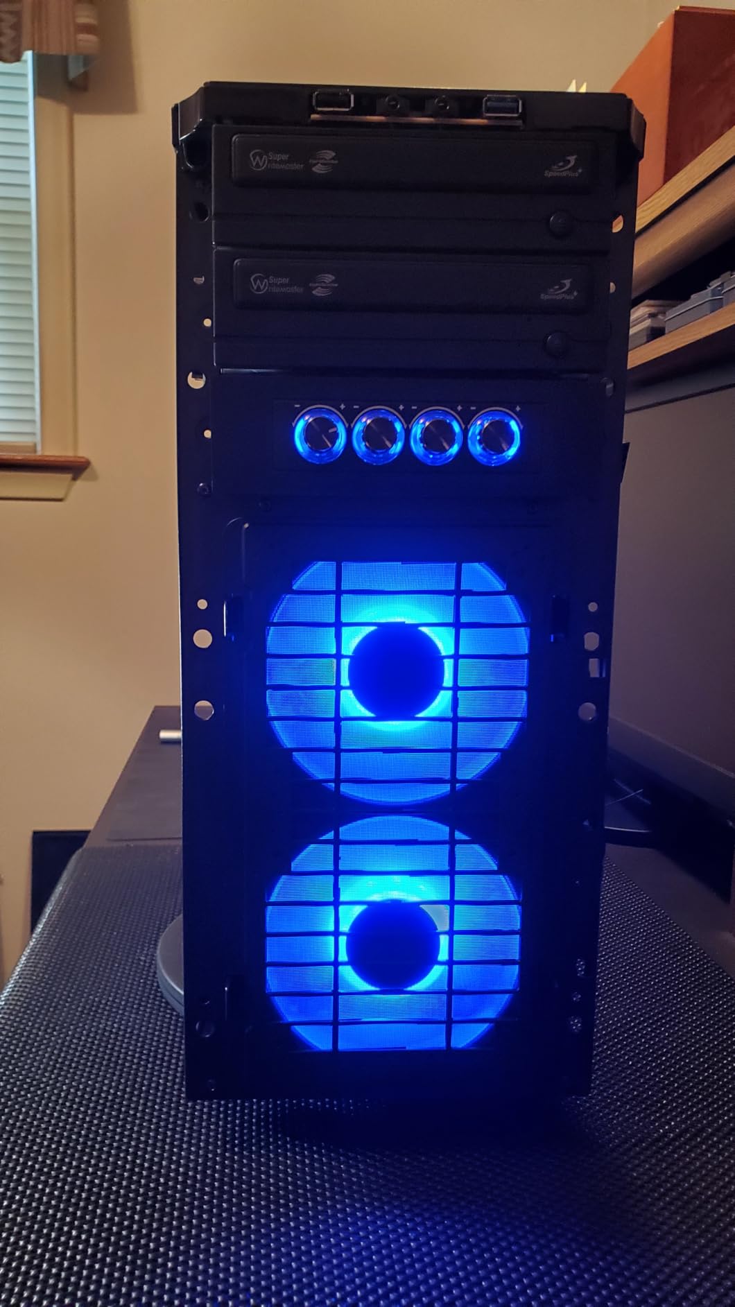 ARCTIC P12 Pro A-RGB LN - 3 Pack - Low-Noise Premium Fan customer photo 1
