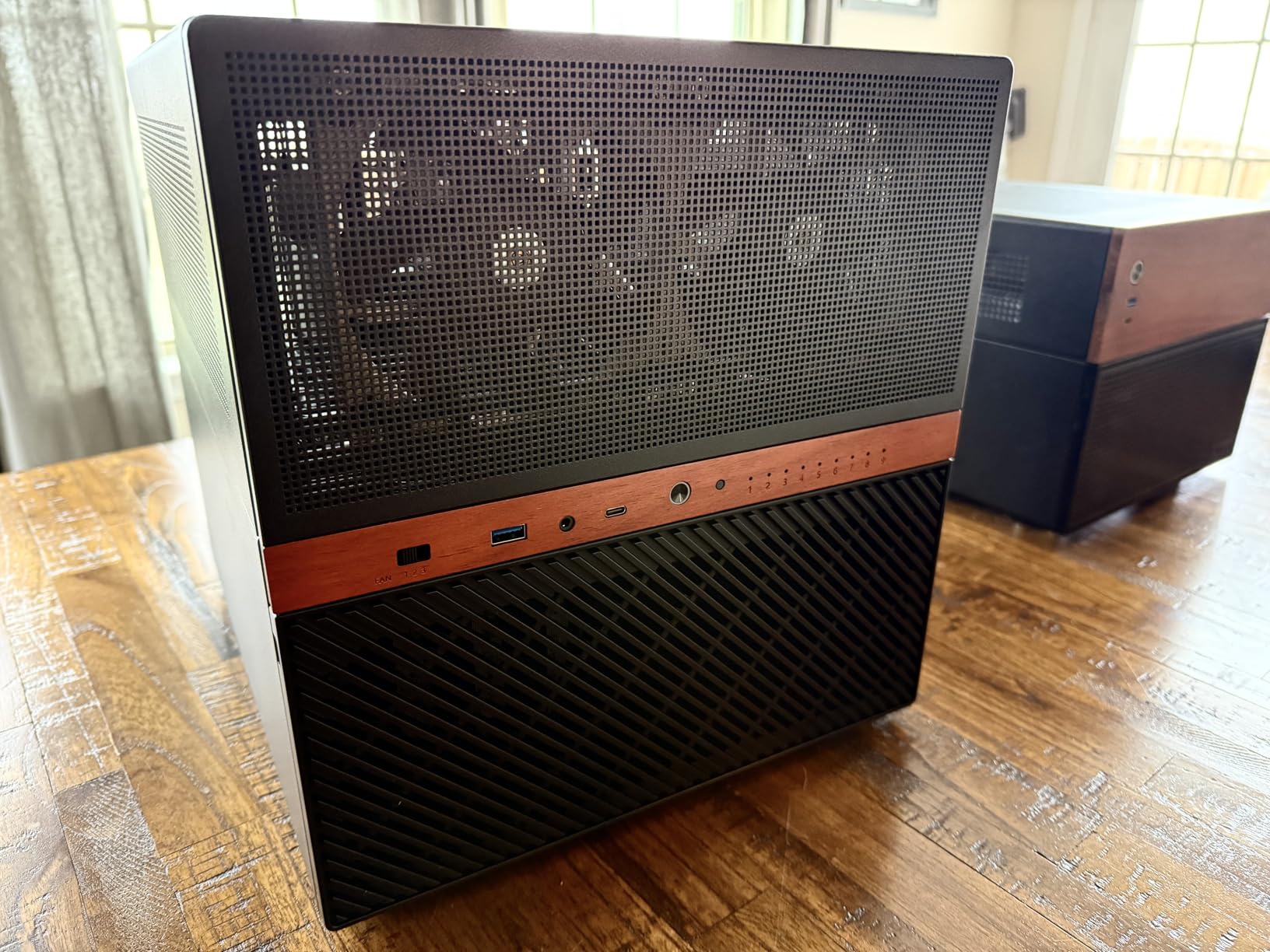 JONSBO N6 NAS Case, Micro ATX Pc Case, 9HDD/SSD Drive Bay (hot-swap), Support 3 Power Supply Installation Positions, ATX/SFX PSU, with 2 Fans Pre-Installed, GPU305mm, Multi-Fan Position, Supporting 240AIO customer photo 1