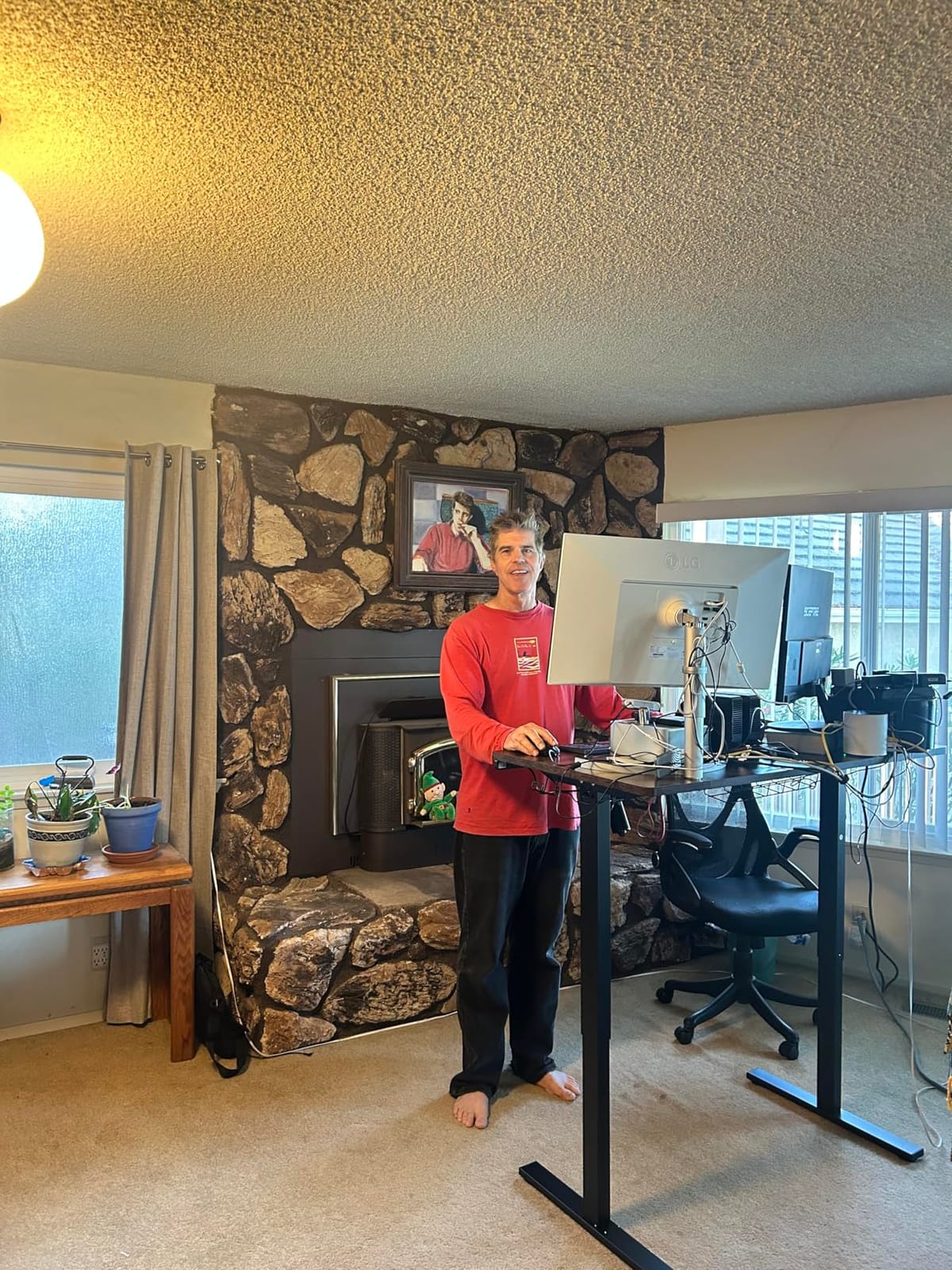 SIAGO 48 x 24 Inch Electric Standing Desk, 0.8 Inch Thick Tabletop | Smooth Height Adjustment, 200lbs Stability, 3 Memory Presets, Cable Management, Pre-Labeled Easy Assembly customer photo 1