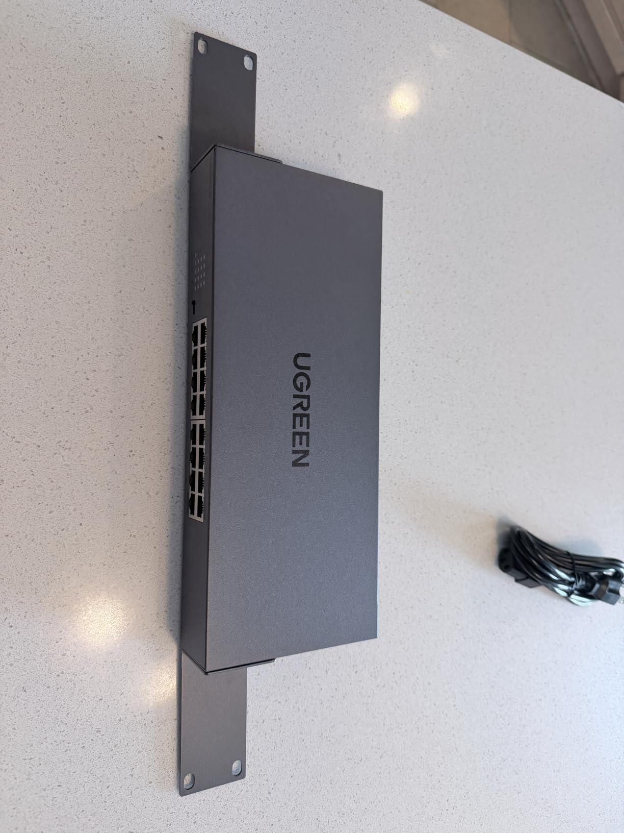 UGREEN 24 Port Gigabit Switch, Rackmount 4 Mode Plug & Play Ethernet Switch | Unmanaged Network Splitter for Office & Business, Metal Fanless customer photo 2