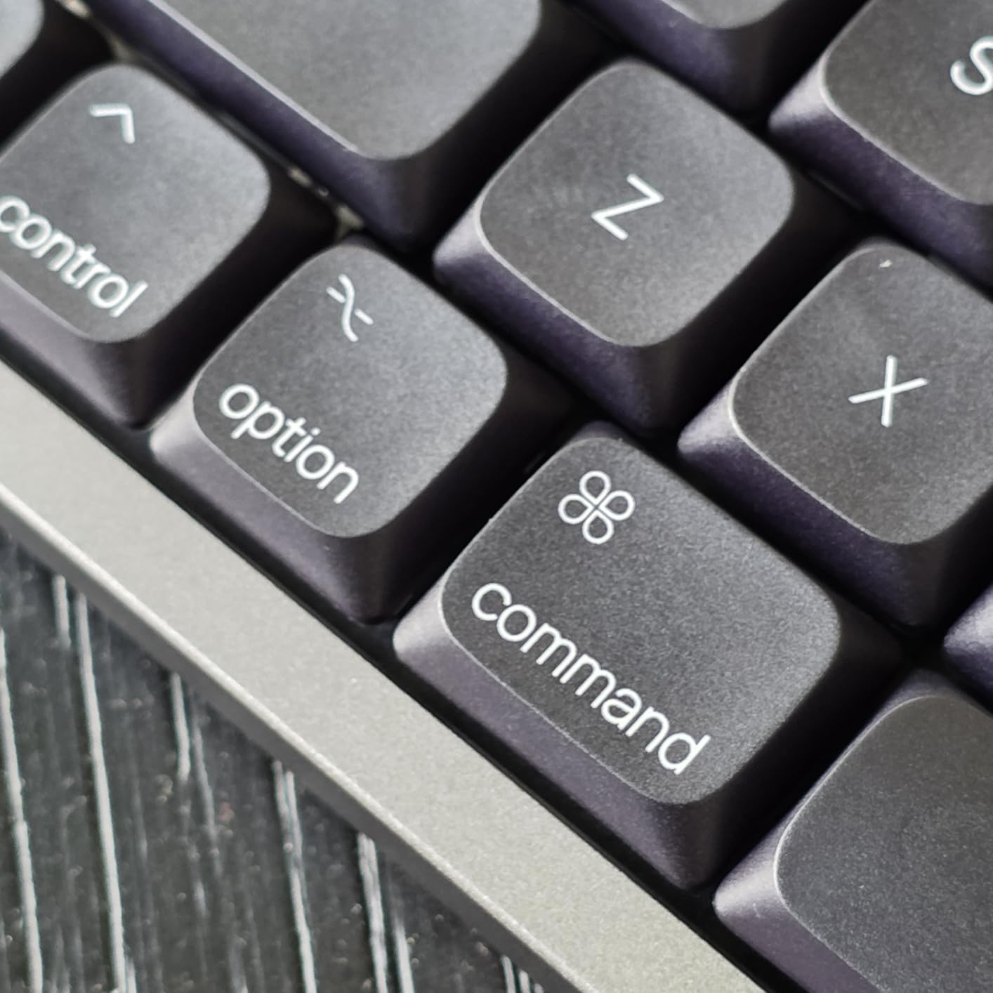 Akko Air 01 Low Profile Wireless Mechanical Keyboard RGB Backlit, Hot Swappable Native Mac Layout 2.4GHz/Wired/BT Aluminum Gaming Keyboard, Ink Black, Kailh Cloud Switch customer photo 1