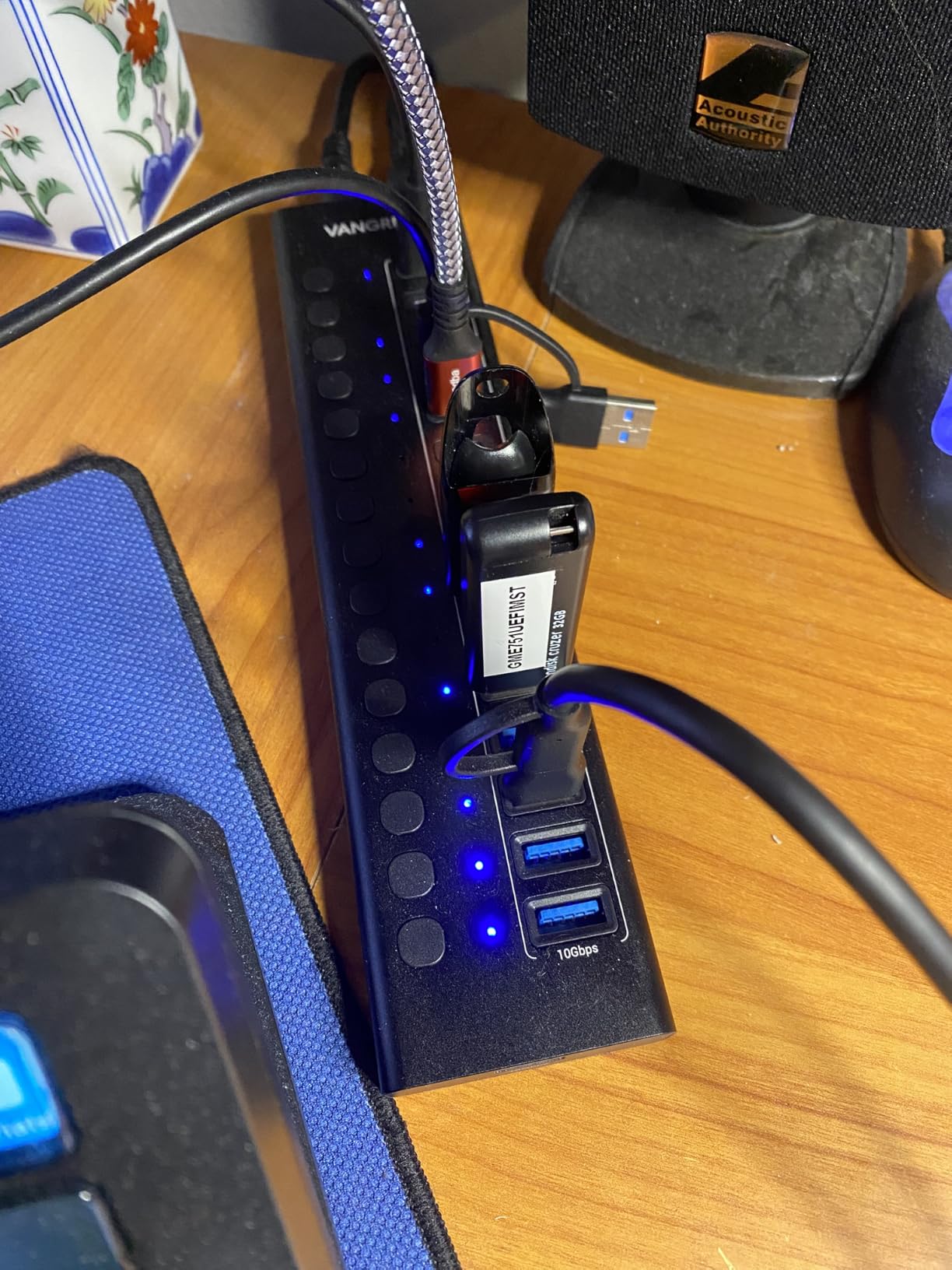 VANGREE Powered USB Hub,16 Ports 10Gbps USB C Hub, 8*USB-A 3.2+8*USB-C 3.2 | Plug & Play, 96W Power Adapter, Individual On/Off Switch, Aluminum, USB 3.2 Hub for PC/Laptop MacBook HDD SSD Flash Drive customer photo 1