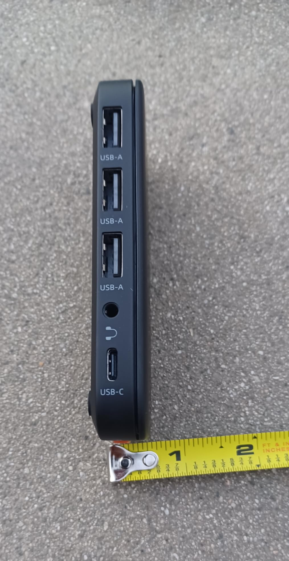 Lemorele USB-C KVM Switch for 2 USB-C DP Alt Mode Devices | 4K@60Hz HDMI, 100W PD Charge, 3xUSB-A 2.0+1xUSB-C 2.0 Data Ports, 3.5mm Audio Jack, Windows Mac Linux Android iOS Switch customer photo 2