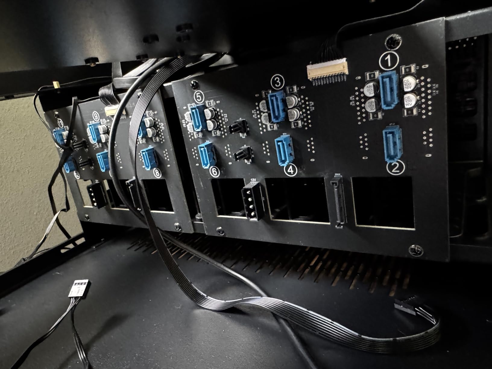 Rosewill Hearth NAS PRO | Server Chassis | Supports up to 12 x 3.5 Hot Swap HDD and 6 x 2.5 SSD | E-ATX Compatible | 5 x 120mm PWM Fans | 240mm AIO Support | USB 3.2 Type-C | Home Servers, DIY NAS customer photo 1