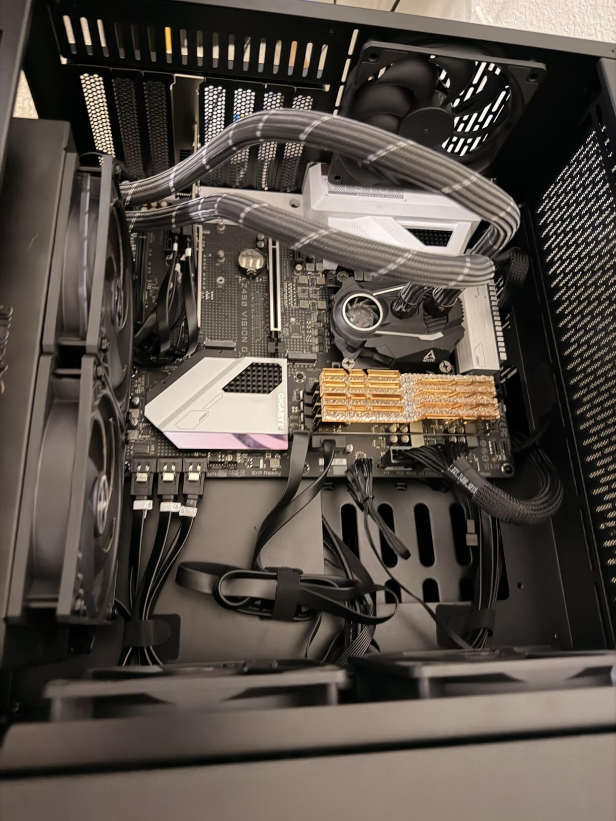 Rosewill Hearth NAS PRO | Server Chassis | Supports up to 12 x 3.5 Hot Swap HDD and 6 x 2.5 SSD | E-ATX Compatible | 5 x 120mm PWM Fans | 240mm AIO Support | USB 3.2 Type-C | Home Servers, DIY NAS customer photo 2