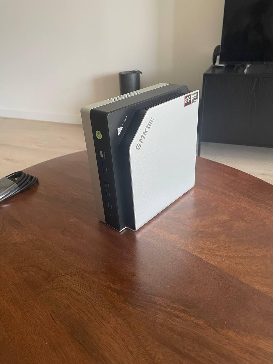 GMKtec EVO-X3 AI Mini Pc Ryzen AI Max+ 395 128GB LPDDR5X 2TB PCIe 4.0 SSD | Mini Gaming Computers, 16C/32T, Up to 5.1GHz, 8000MHz, Radeon 8060S Graphics, OCuLink, 8K Display, WiFi 7, USB4, 2.5G LAN customer photo 2