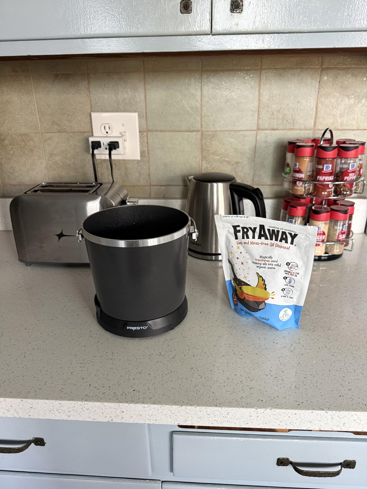 Presto 05420 FryDaddy Electric Deep Fryer customer photo 2