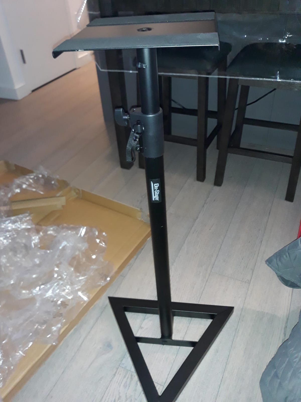 OnStage On Stage SMS6000 Adjustable Monitor Stands (Pair) customer photo 1