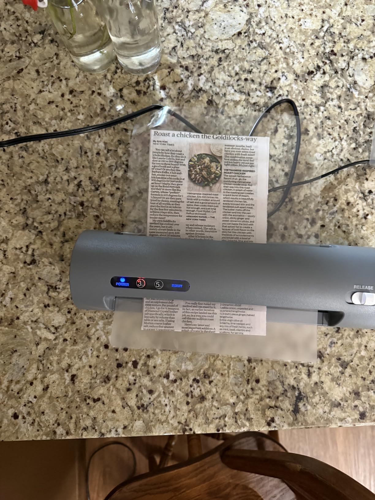 Scotch Thermal Laminator, 2 Roller System for a Professional Finish, Use for Home, Office or School, Suitable for use with Photos (TL901X) customer photo 1