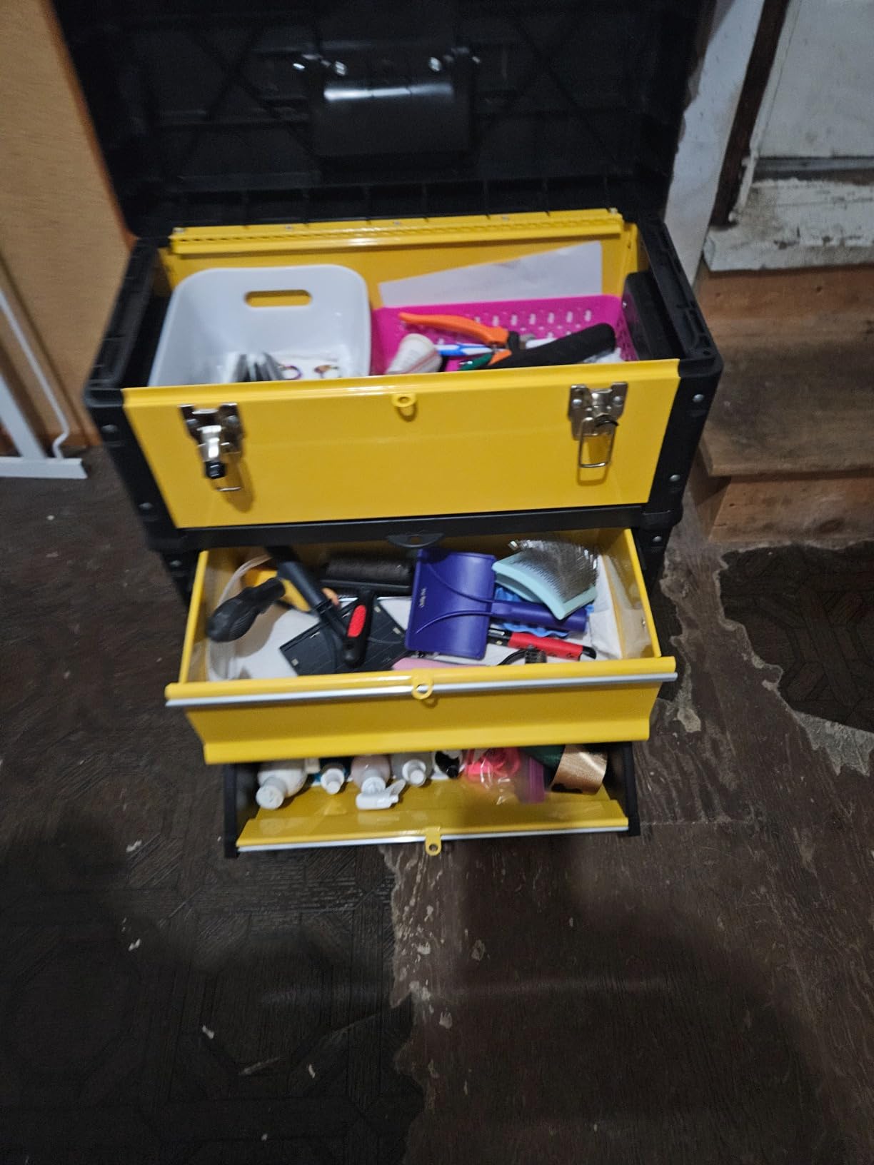 Stalwart 3-in-1 Portable Tool Box on Wheels, Yellow/Black, 20.5x12x28-Inch customer photo 2