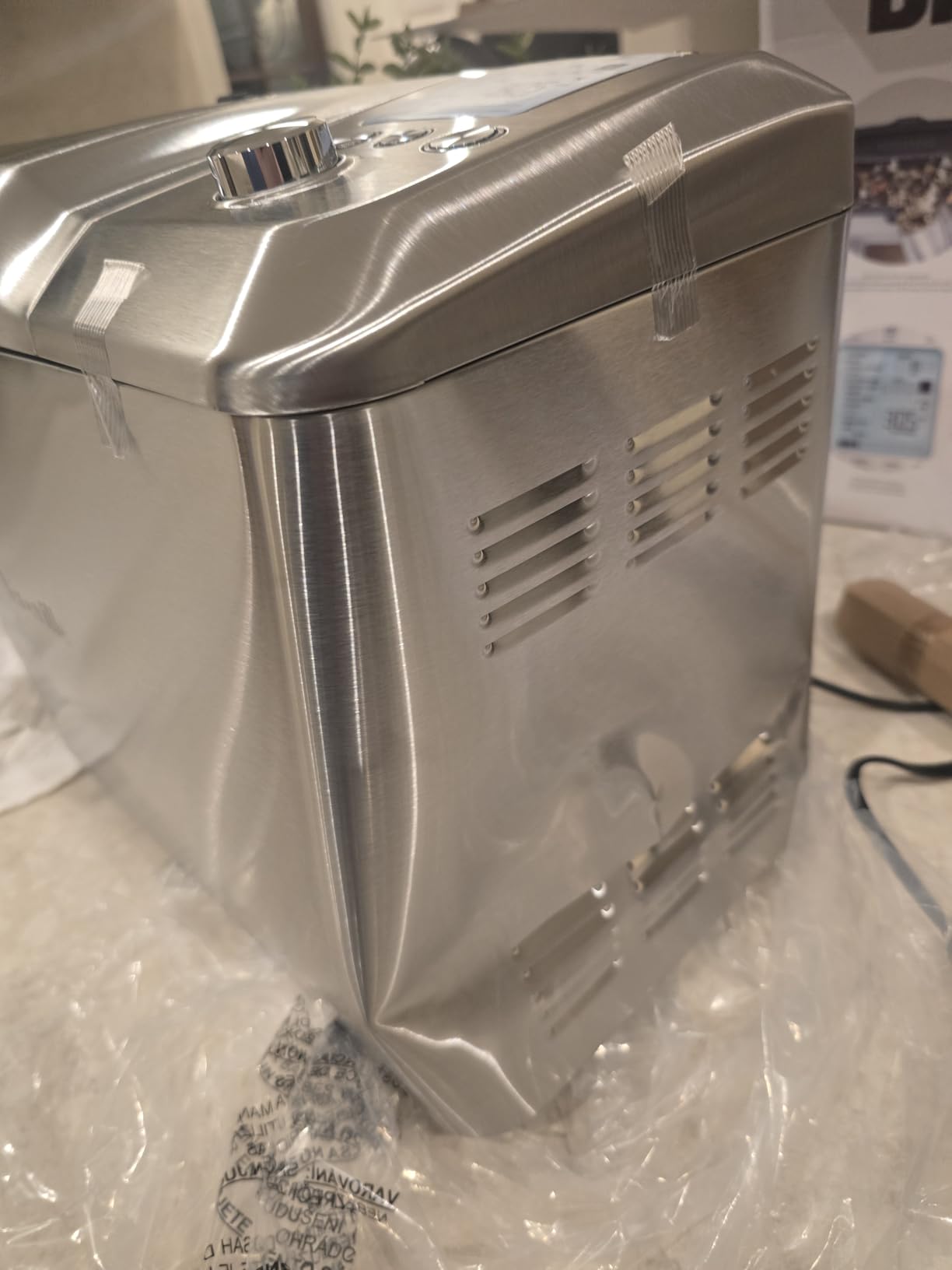 Breville BBM800XL Custom Loaf Bread Maker Machine, Brushed Stainless Steel customer photo 1