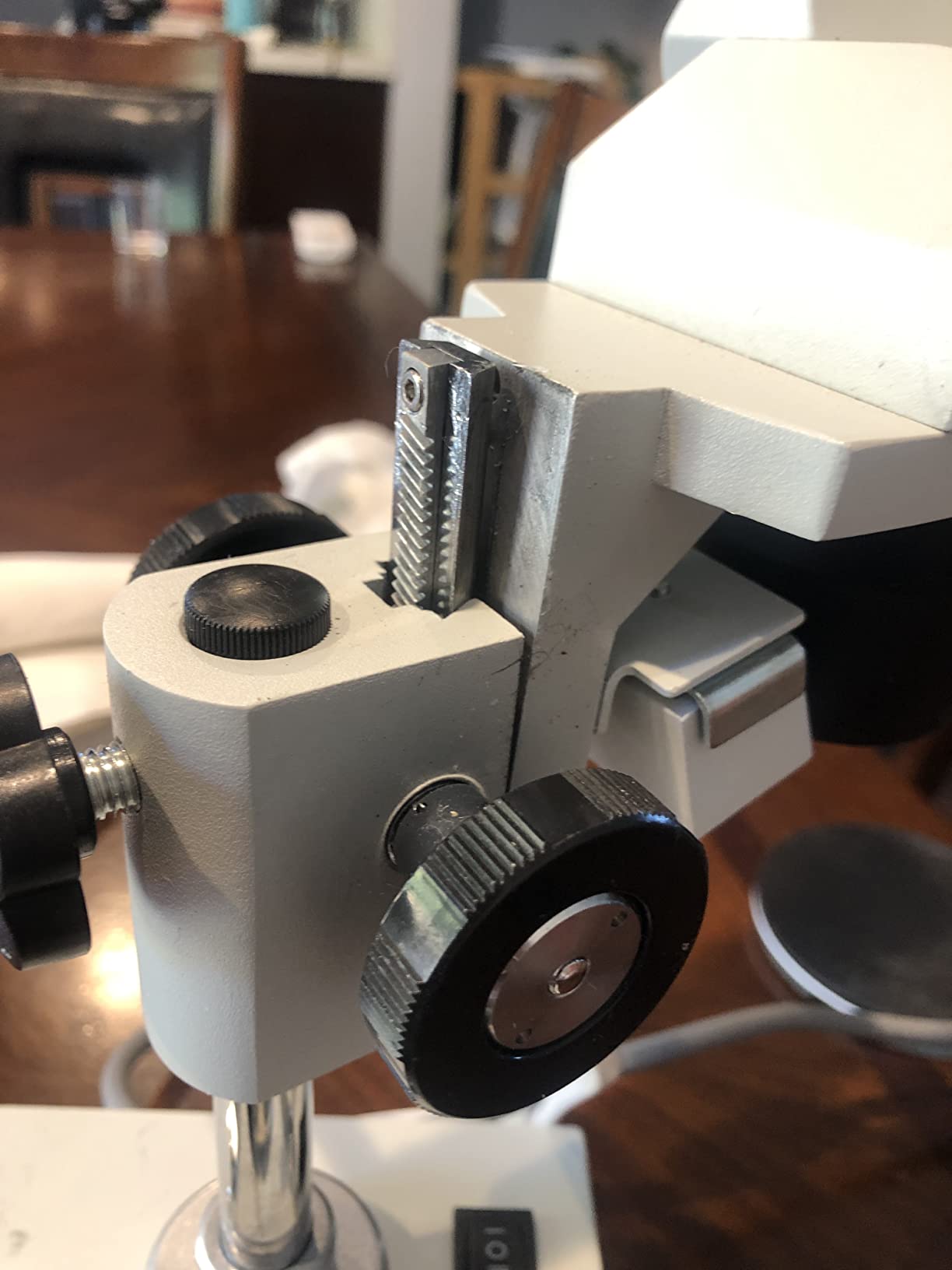 AmScope SE306R-PZ Forward Binocular Stereo Microscope, WF10x and WF20x customer photo 2