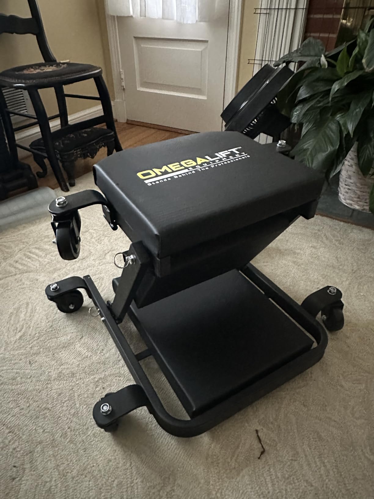Omega 91452 Black Low Profile Z-Creeper - 450 lbs. Capacity customer photo 1