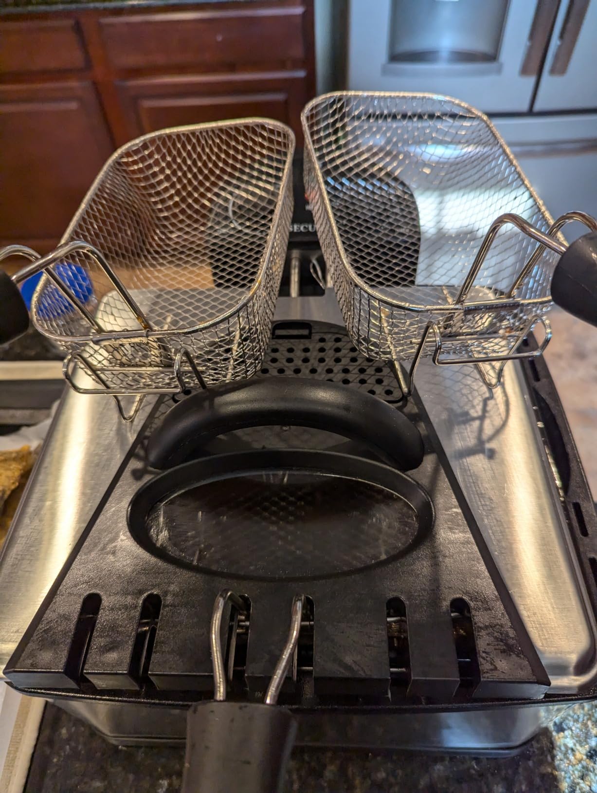 Secura 4 Liters / 17-Cup Stainless-Steel 1700-Watt Electric Deep Fryer with Timer Free Extra Odor Filter, Triple Basket, 4.5 Quarts, Silver customer photo 1