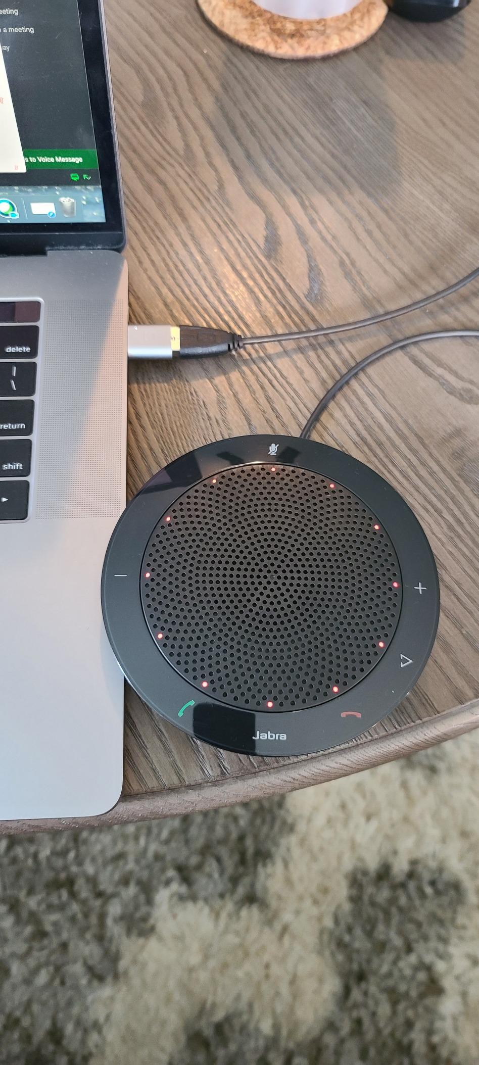 Jabra Speak 410 Corded Speakerphone for Softphones – Easy Setup, Portable USB Speaker for Holding Meetings Anywhere with Outstanding Sound Quality customer photo 2