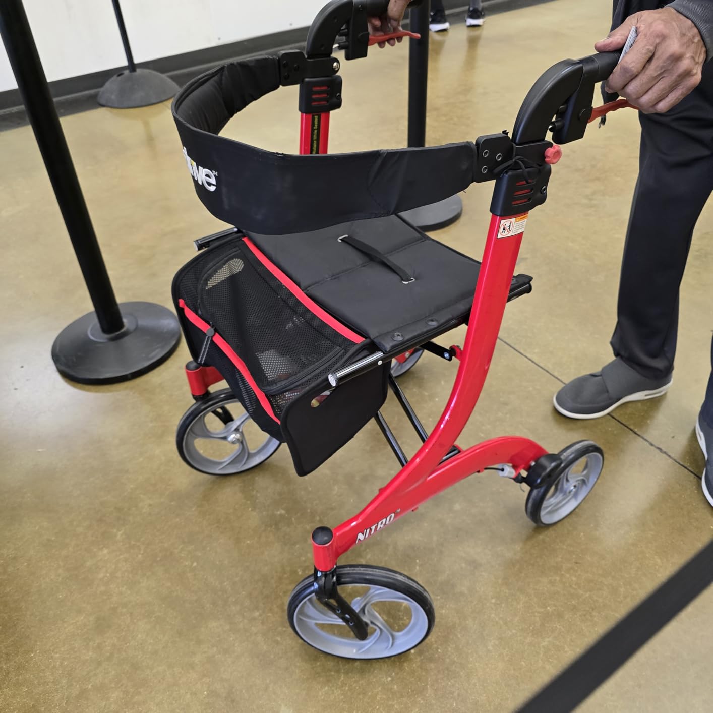 Drive Medical RTL10266 Nitro Euro-Style 4-Wheel Rollator with Seat, Red customer photo 1