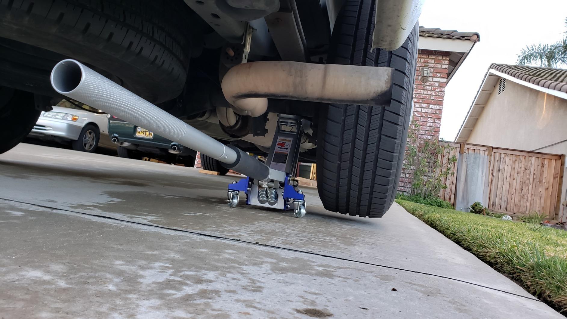 1.5 Ton Compact Aluminum Racing Jack with Rapid Pump customer photo 1