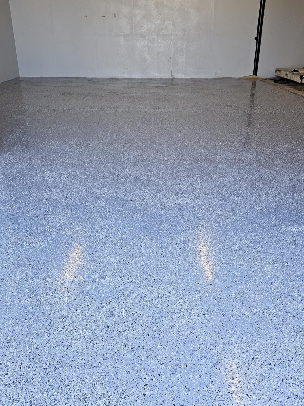 Epoxy Floor Kit – Good Full Kit – Clear Coating with High Gloss Finish – Covers 500 sq. ft. at 9.7 mils Thickness – Ideal for Garage, Basement, Concrete Floors, and More customer photo 1