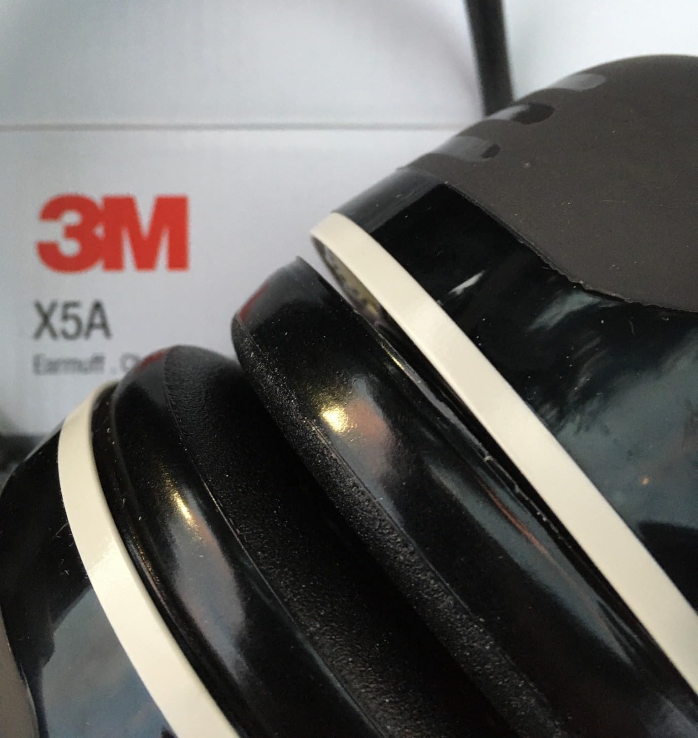 3M PELTOR Ear Muff Hearing Protection, X5 Series, Noise Protection NRR 21 dB, Construction, Manufacturing, Automotive customer photo 1