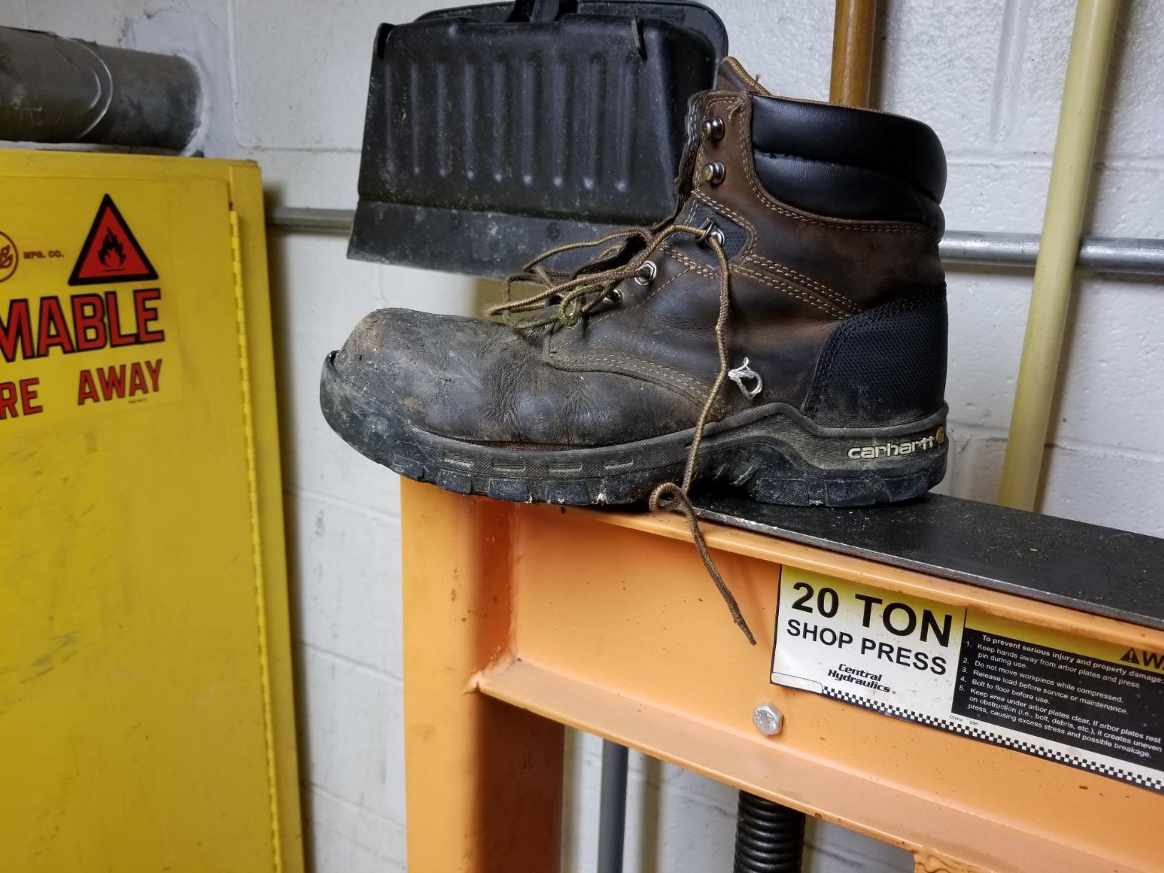 Carhartt Men's CMF6366 6 Inch Composite Toe Boot customer photo 2