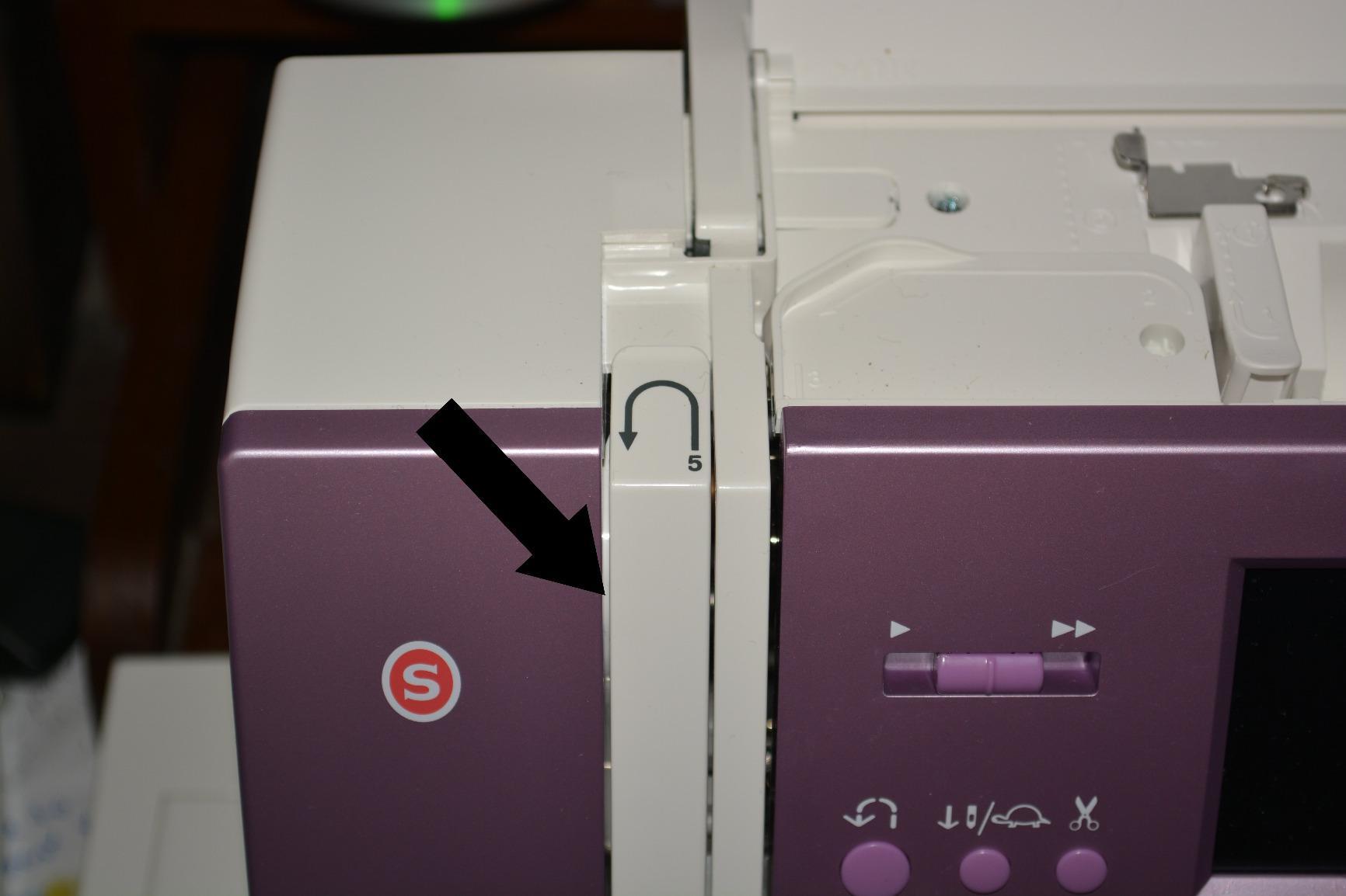 SINGER® Quantum Stylist 9985 Computerized Sewing Machine with Accessory Kit customer photo 1