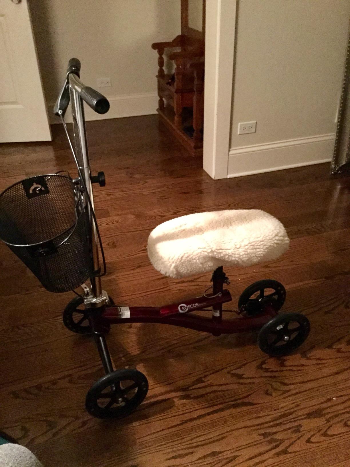 Roscoe Medical Knee Walker Scooter for Adults for Foot Surgery, Foldable Leg Scooter for Broken Foot, All Terrain Adjustable Knee Crutch Scooter, Burgundy customer photo 2