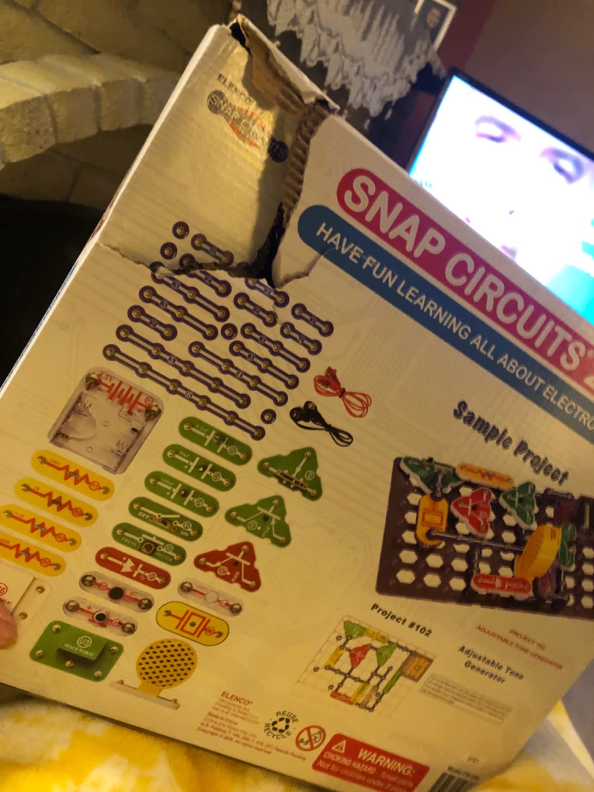 Snap Circuits 203 Electronics Exploration Kit | Over 200 STEM Projects | Full Color Project Manual | 42 Snap Modules | Unlimited Fun customer photo 1