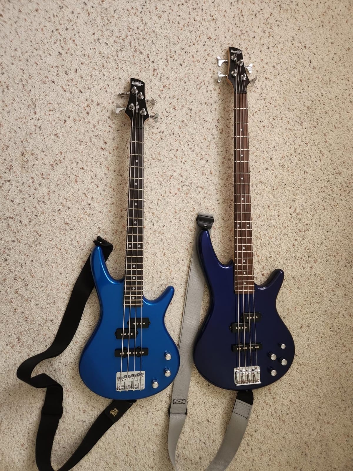 Ibanez GSRM20BWNF MiKro - Walnut Flat | Short-scale electric bass with mahogany body, PJ pickup configuration and 22 frets customer photo 1