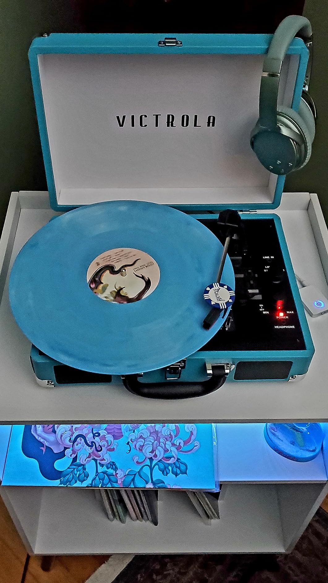 Victrola Journey - Bluetooth Suitcase Record Player - Turquoise | Built-in stereo speakers, 3-speed turntable plays 7