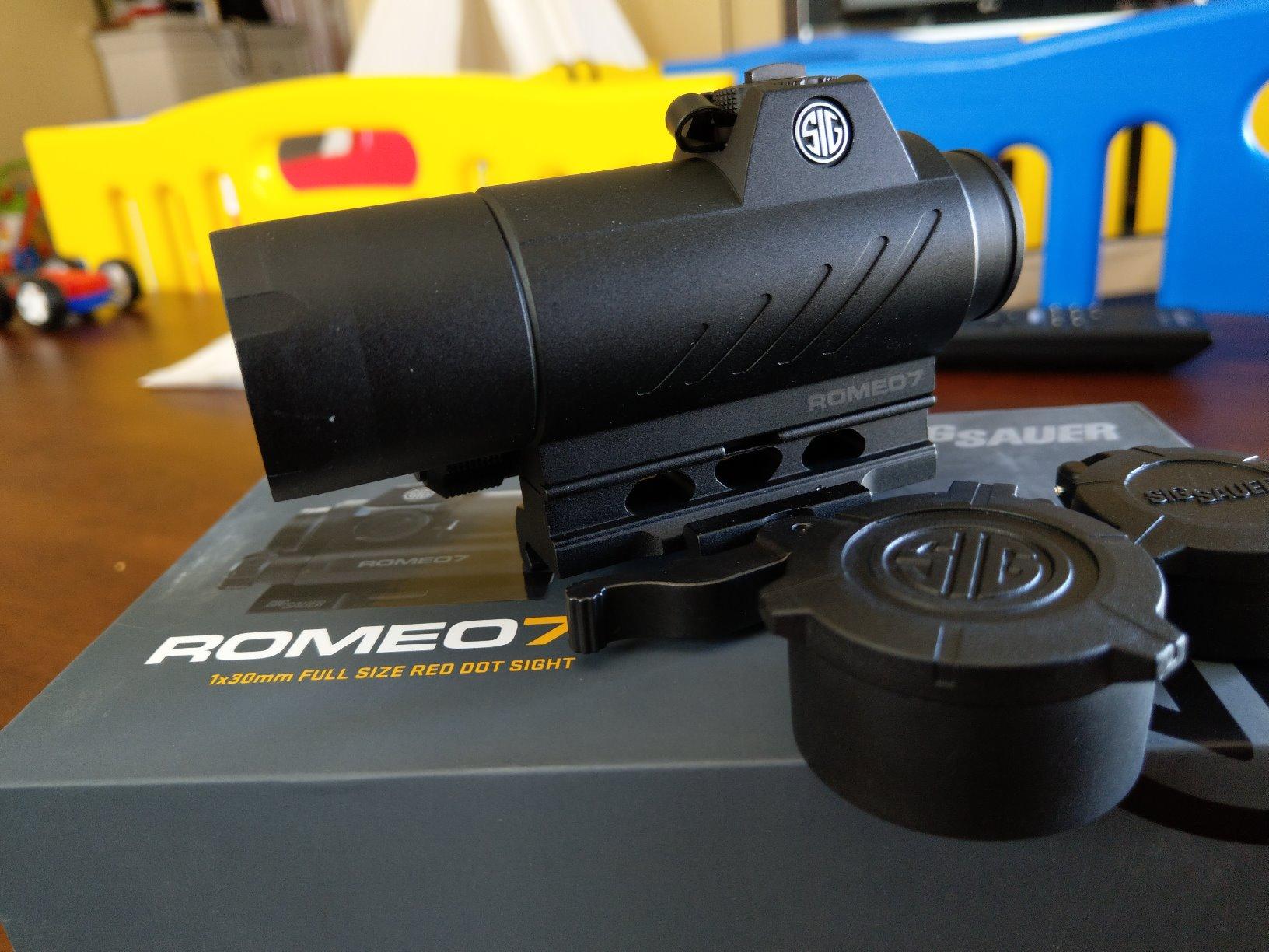 Sig Sauer ROMEO7 1x30mm Closed Full Size 2 MOA Red Dot Sight customer photo 2