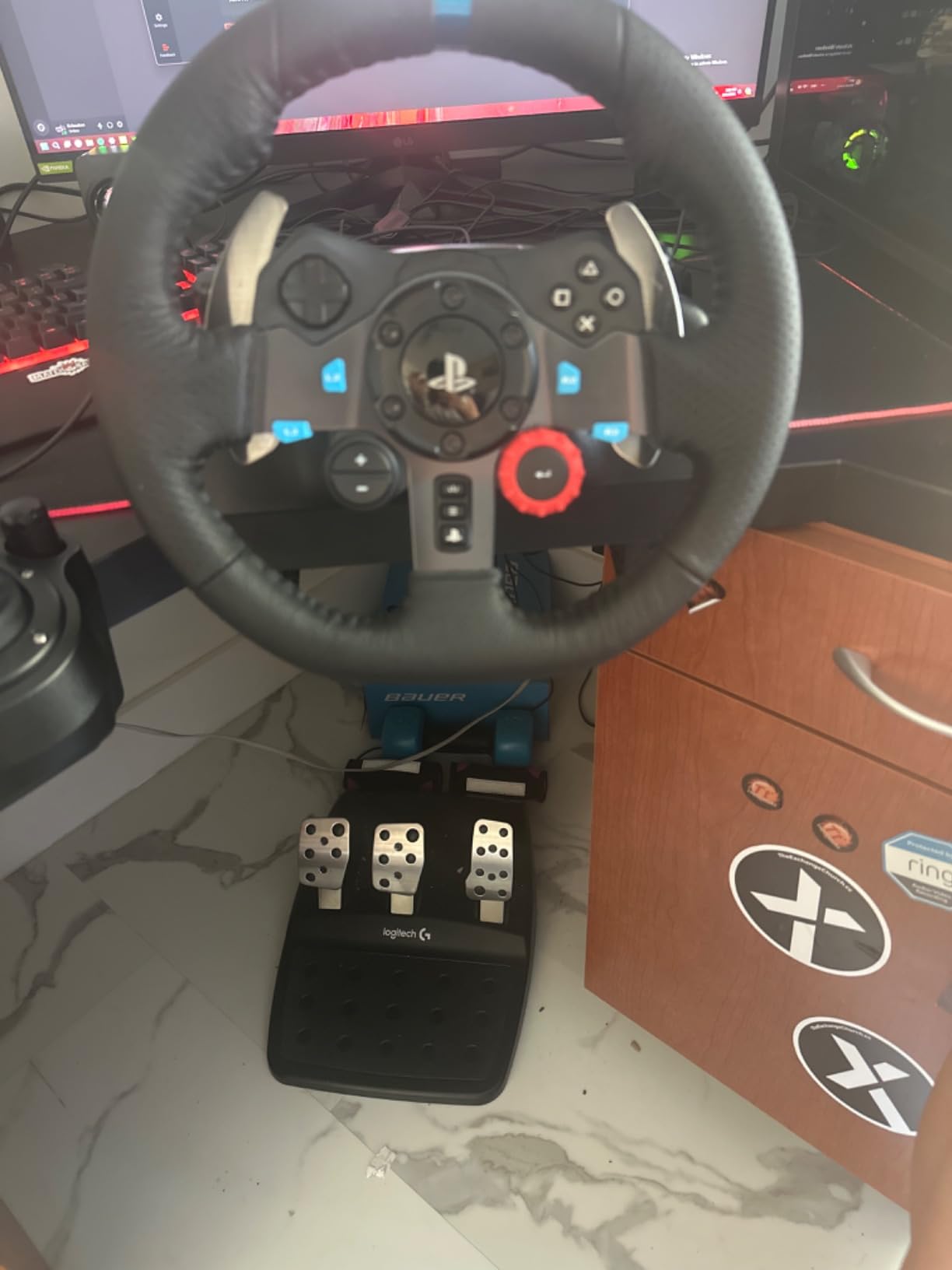 Logitech G29 Racing Wheel and Pedals for PS5/PS4/PC | Stainless steel paddle shifters, leather steering wheel cover, real force feedback, for PS5, PS4, PC, Mac customer photo 2