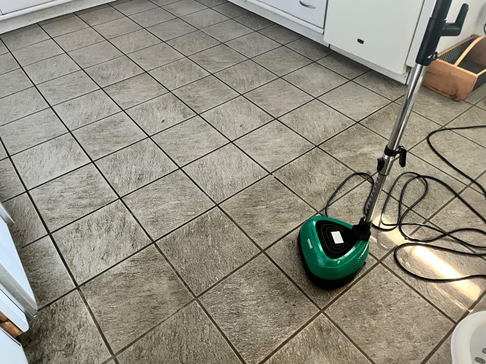 Bissell Commercial BigGreen BGFS650 Hercules Scrub and Clean Floor Machine, Green customer photo 1