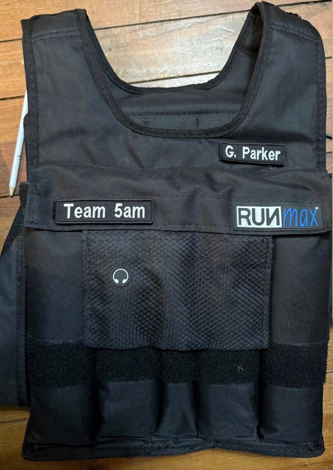 RUNmax 20LBS - 150LBS Adjustable Weighted Vest Wtih Shoulder Pads Option for Men and Women customer photo 1