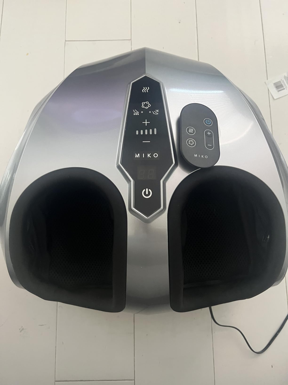 MIKO Shiatsu Foot Massager with Heat for Neuropathy & Plantar Fasciitis | Heated shiatsu feet massager, 5 intensity levels, deep compression & wireless remote, fits feet up to men's size 12 customer photo 1