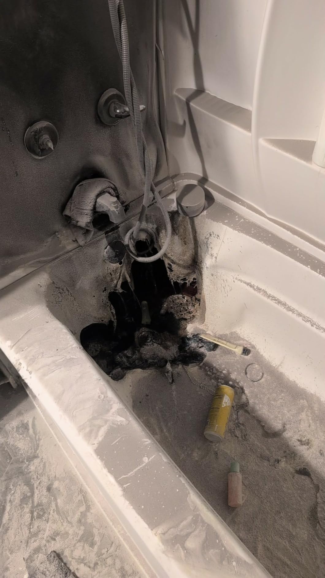 First Alert Fire Extinguisher, Standard Home Use customer photo 2