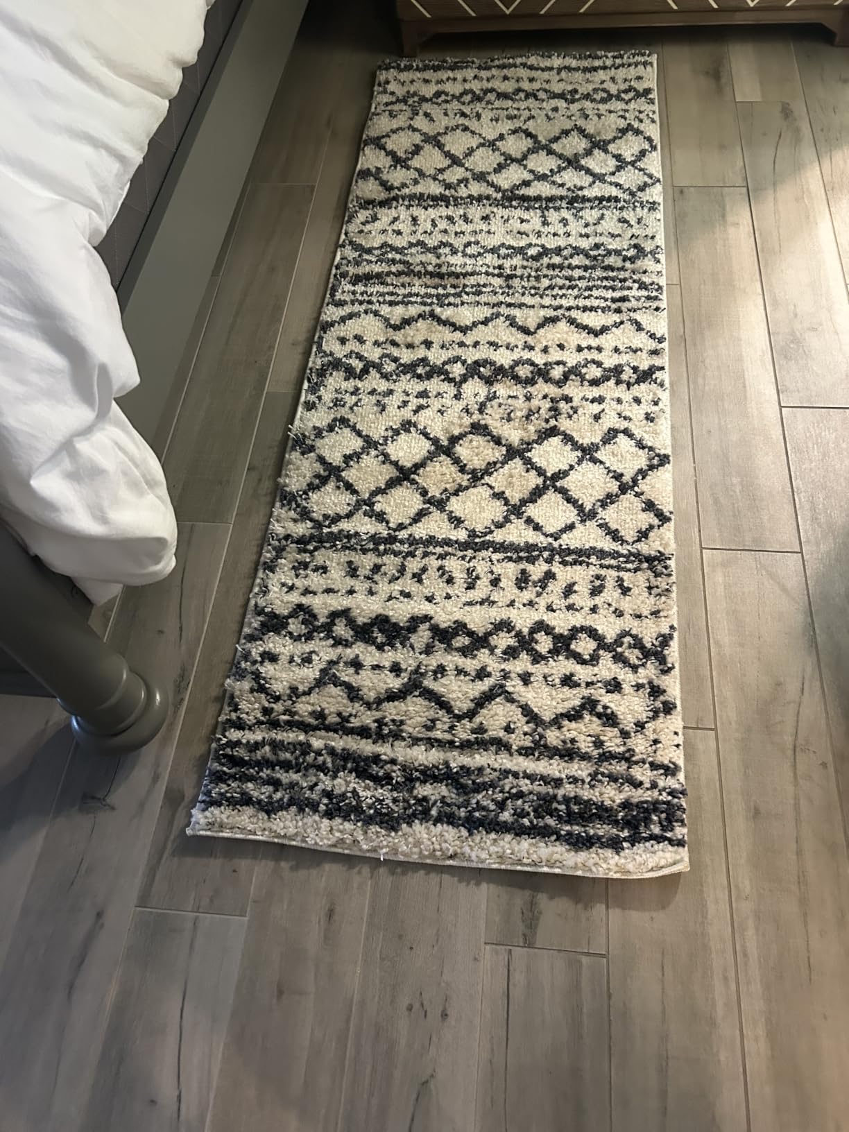 SAFAVIEH Area Rug 9x12 - Arizona Shag Collection - Large - Ivory & Beige, Moroccan Boho Design, Non-Shedding & Easy to Clean, Ideal for Living Room, Bedroom, Dining Space customer photo 1