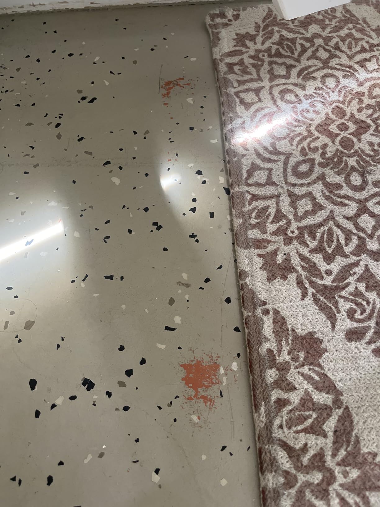 KILZ 1-Part Epoxy Concrete & Garage Floor Paint, Silver Gray, 1 Gallon customer photo 2